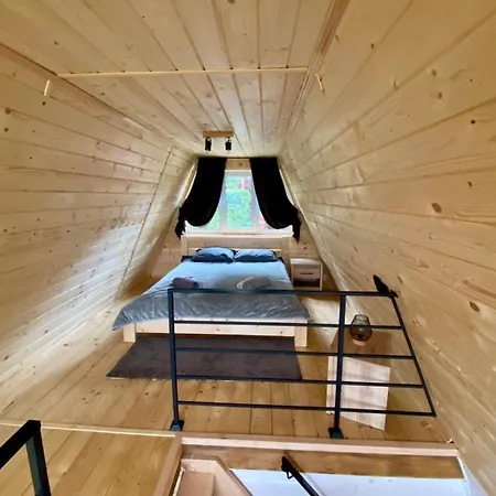 Diamond A-frame Ogrody